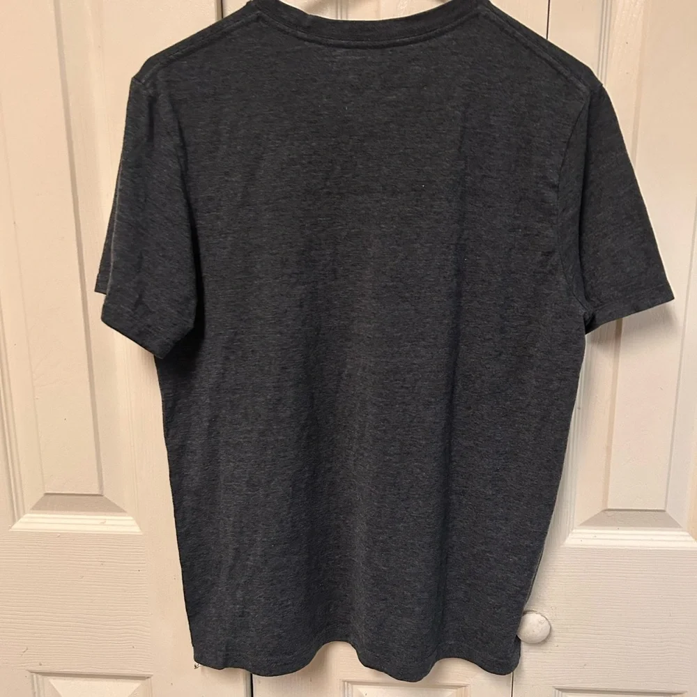Old Navy Star Wars Tee - Dark Gray and Gold - Picture 3 of 3